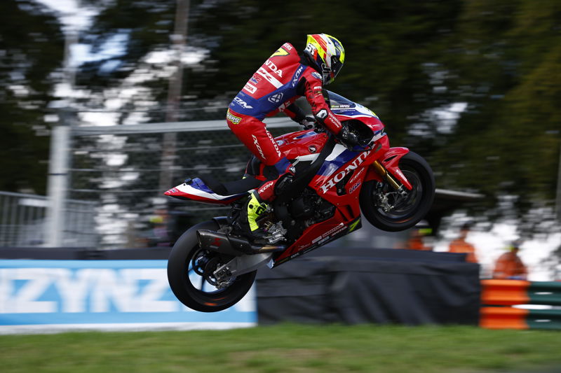 ZYN BSB RACE 2: Vickers victorious again to take race two glory
