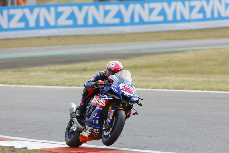 Ray back on top at Snetterton in Free Practice 2 Ray back on top at Snetterton in Free Practice 2