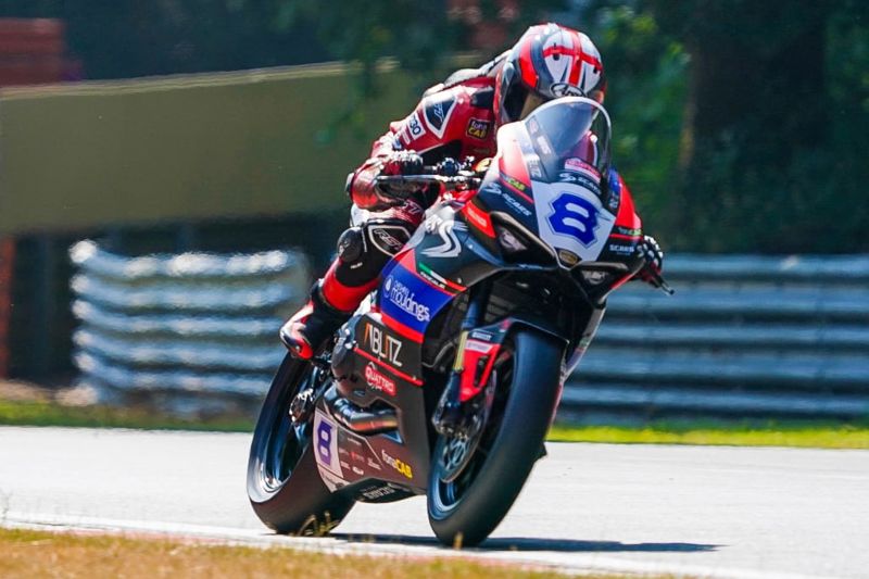 Quattro Group British Supersport Championship: Stapleford edges Kennedy by 0.001s in opening practice Quattro Group British Supersport Championship: Stapleford edges Kennedy by 0.001s in opening practice