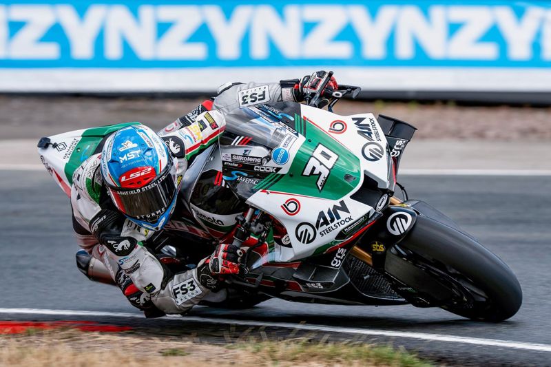 ZYN BSB Qualifying: Cook serves up the fastest ever BSB lap of Oulton Park