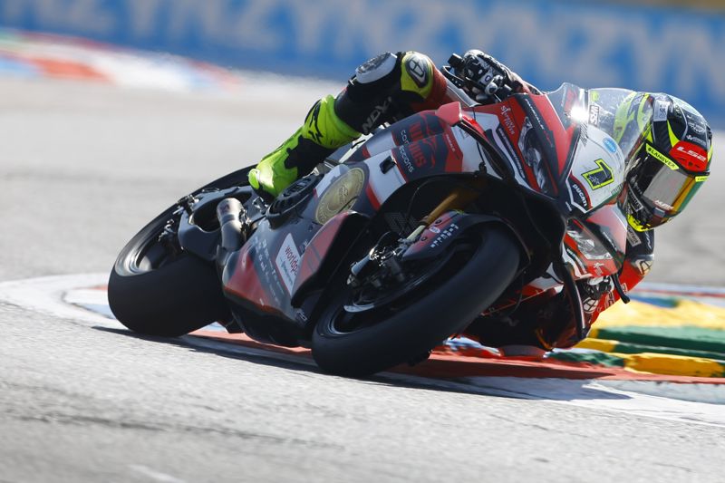 Ryde leads Haslam in opening Thruxton Free Practice