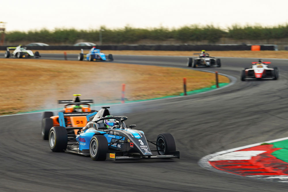O'Grady resists Green pressure for GB4 race two victory at Snetterton