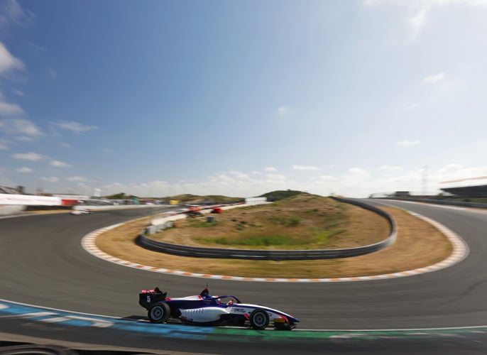 Jakob Ebrey Photography