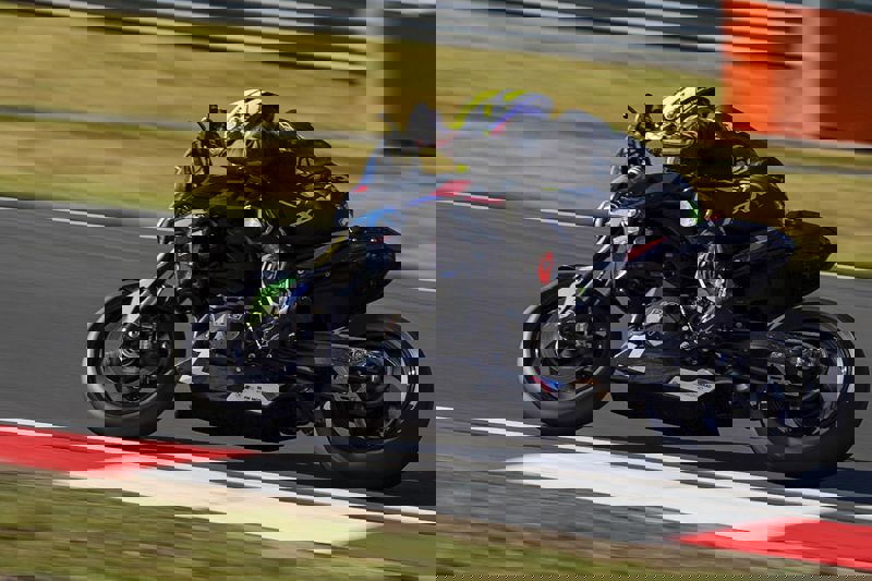 Ryde bounces back to go fastest in ROKiT OFF BMW F 900 R Cup