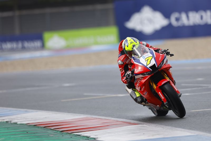 Vickers back on top in Free Practice 3 at TT Circuit Assen