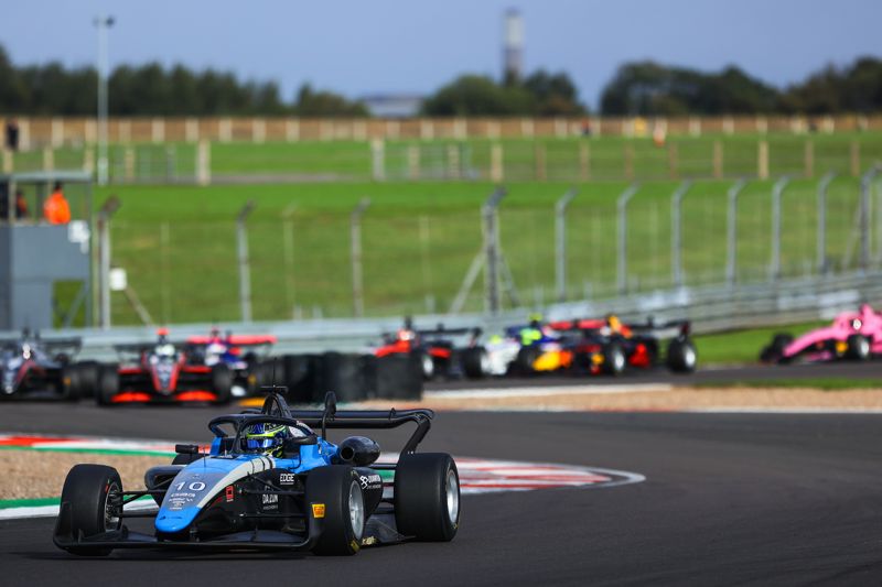 Race two starts at 10.37 - Seewooruthun on pole