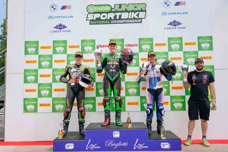 1pMobile National Junior Sportbike Championship: Mackenzie makes it a perfect weekend with double victory
