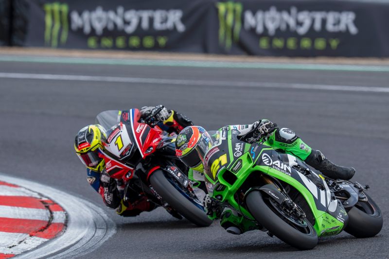 AJN Steelstock Kawasaki’s Iddon delivers season best performances at Brands Hatch