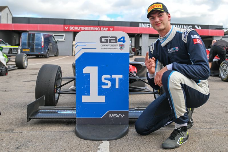 The title contenders: "Everything is possible" for Coulthard