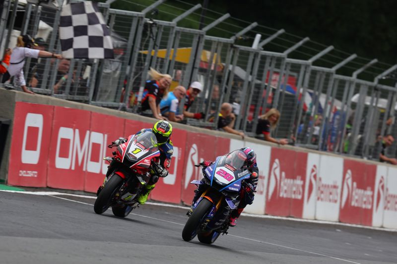 Ray versus Ryde with just 0.087s between them at the finish!