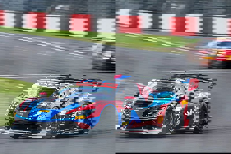 Ferrari Challenge UK brings Italian flair to Snetterton this weekend