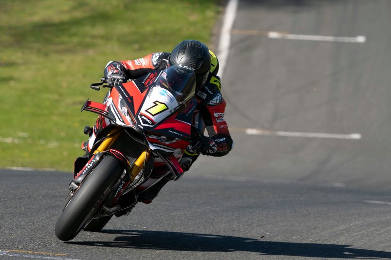 Ryde versus Redding and Ray in final pre-season test at Oulton Park
