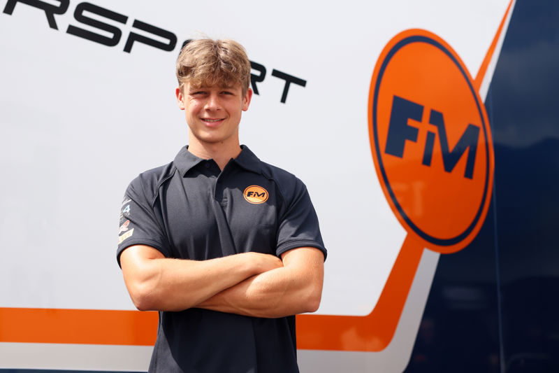 Karting champion Rob Crawford confirmed as first GB4 Winter Series entrant with Fox Motorsport