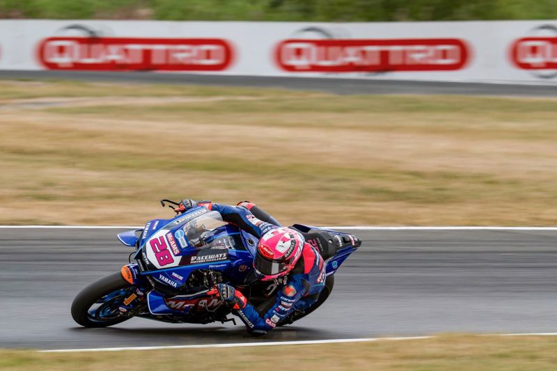ZYN BSB Pre Qualifying: Ray leads Pre-Qualifying as Ryde crashes out at Oulton Park