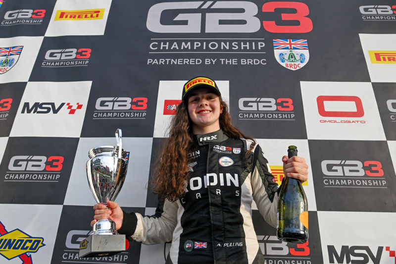 Abbi Pulling to remain with Rodin Motorsport's GB3 team for 2026 season