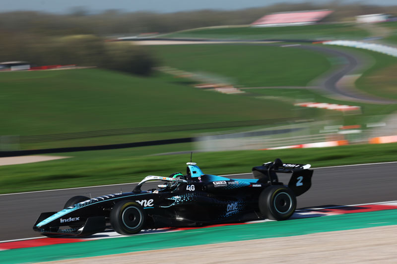 Molnar marks up new GB3 lap record time on first day of Donington Park test