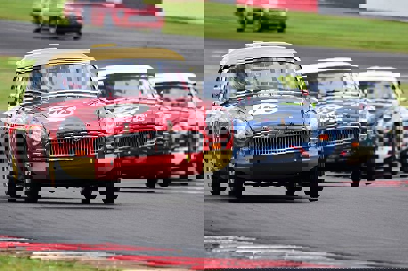 Equipe Classic Racing brings retro favourites to Oulton Park this Saturday
