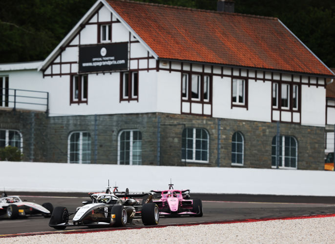 Jakob Ebrey Photography