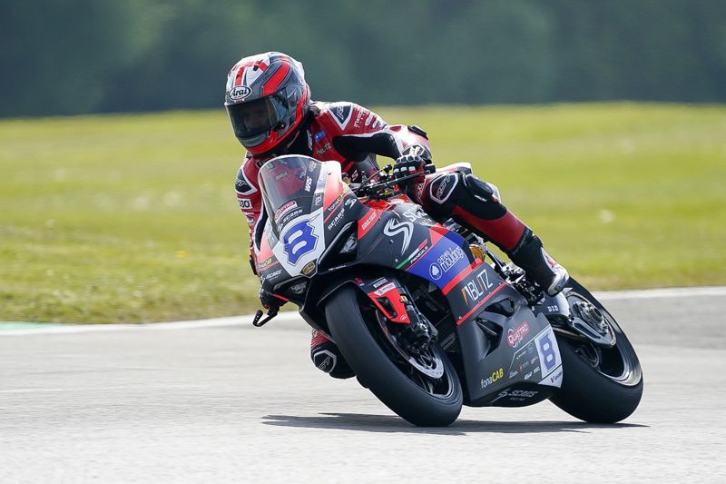 Quattro Group British Supersport Championship: Stapleford raises the Barr to lead FP1