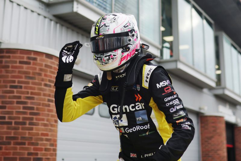 GB4 race one: Phelps romps to victory at Brands Hatch