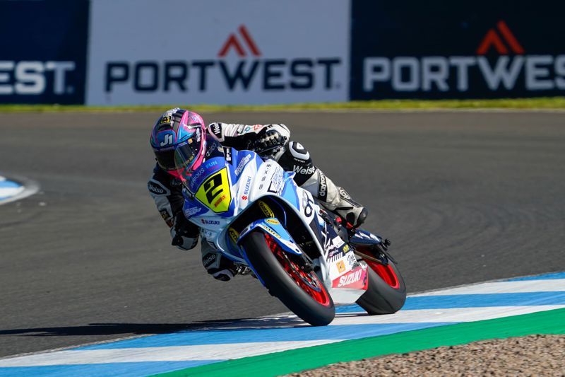 Pirelli British Sportbike Championship: Dawson pips Davidson to take pole Pirelli British Sportbike Championship: Dawson pips Davidson to take pole