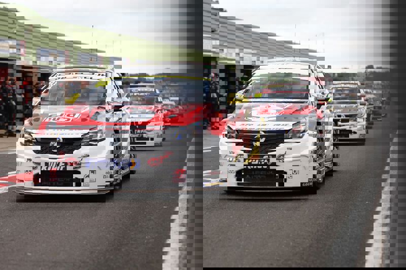 BTCC Race 3: Doble resists Sutton to claim maiden BTCC victory at Snetterton