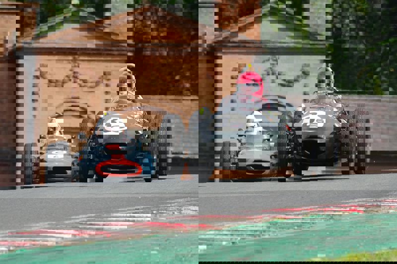 Glorious Gold Cup brings retro treats to Oulton Park this month