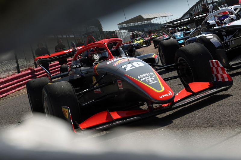 Bedrin smashes Silverstone qualifying lap record for double GB3 pole