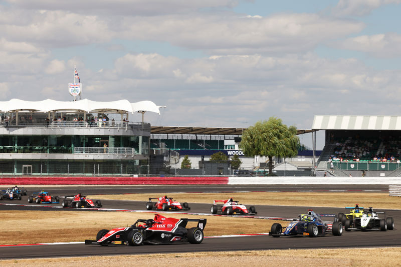 Race three starts at 17.00 - Willis on pole