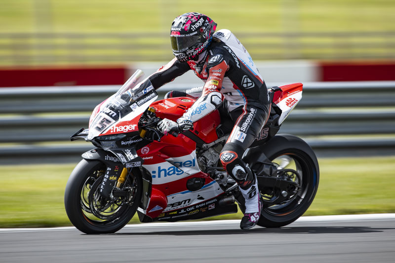 Redding snatches the top in frantic Free Practice at Donington Park