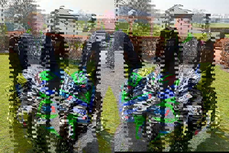 Team SBR announce 1pMobile Junior Sportbike National Championship line-up