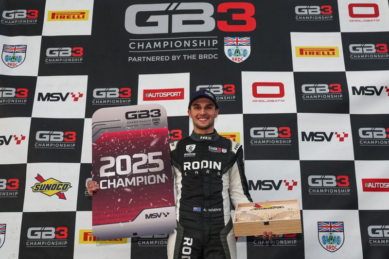 Ninovic claims Donington Sunoco Fastest Driver of the Weekend Award