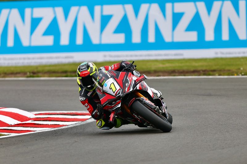 Ryde sets fastest ever lap of Oulton Park ahead of opening race