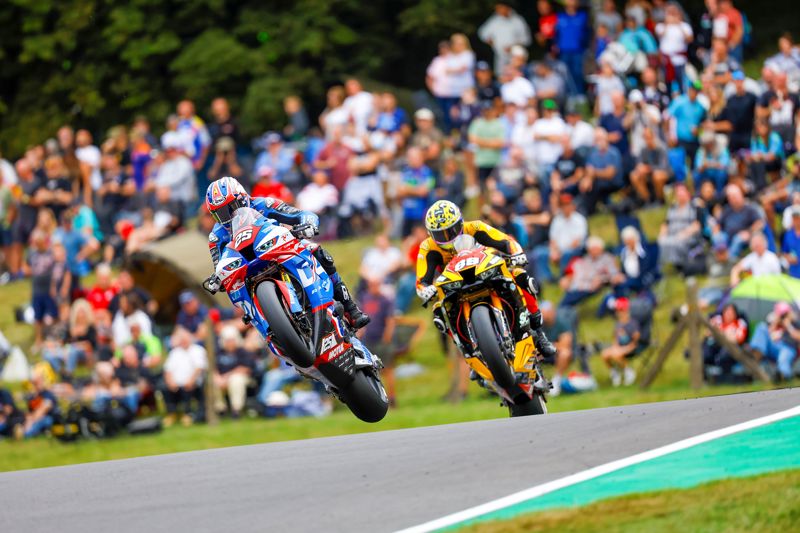 Cadwell Park confirms full throttle 2026 race event calendar