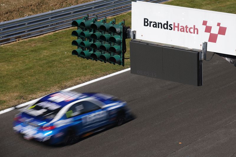 BTCC Race 1: Hill claims record win for WSR at Brands Hatch
