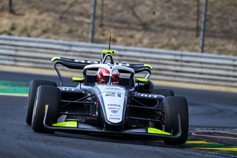 Pradel quickest in FP2, Ninovic fastest overall on Friday