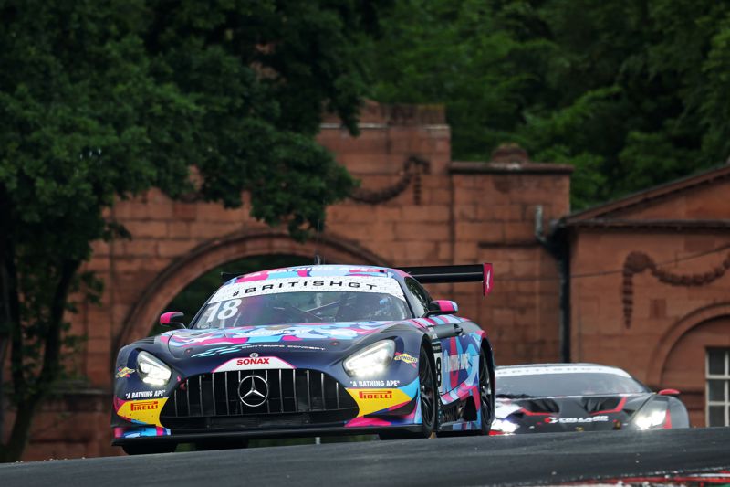 British GT Qualifying: Collard and Götz take Oulton Park poles