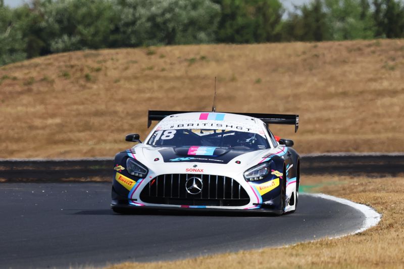 British GT Pre-Qualifying: Tse leads the way at Snetterton British GT Pre-Qualifying: Tse leads the way at Snetterton