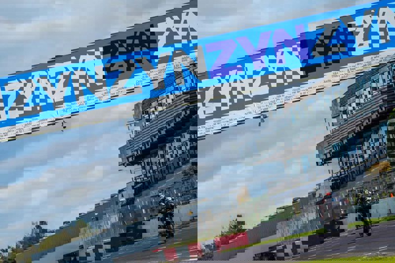 Cook serves up perfect season starter for AJN Steelstock bimota 