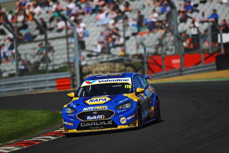BTCC Race to Pole: Sutton delivers Saturday masterclass at Brands Hatch