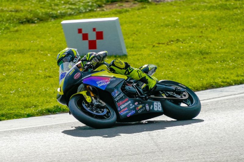 Quattro Group British Supersport Championship: Bayliss ends Friday on top
