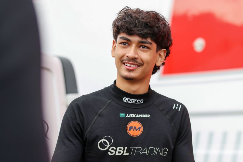 Jasser Iskander stays with Fox Motorsport for GB4 Winter Series