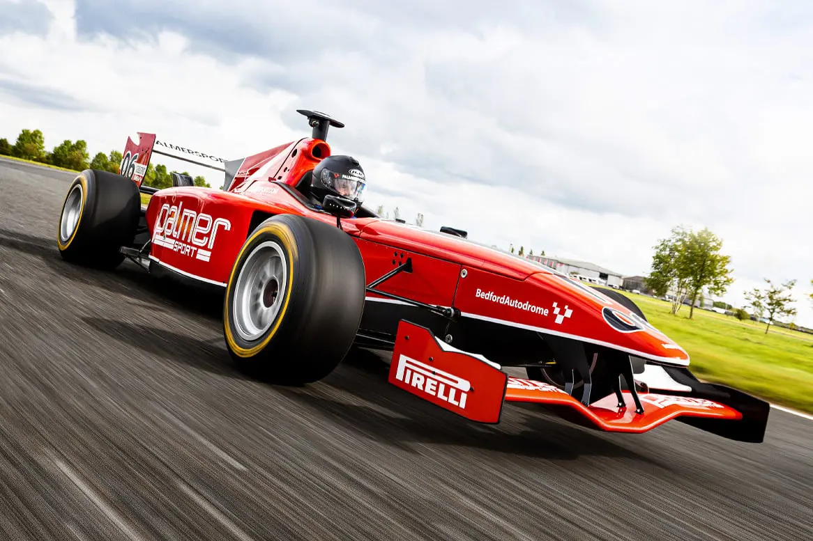 Formula 3000 at speed - view from front right
