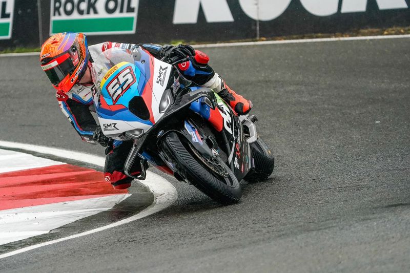 Pirelli National Superstock Championship: Beech leads FP2 but Swann stays ahead as rain affects play