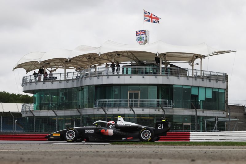 Race three starts at 15.05 - Pradel on pole 