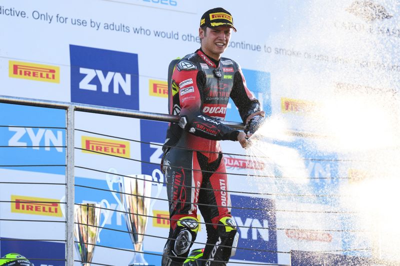 Ryde aims for BSB history at Brands Hatch season finale with the Threepeat