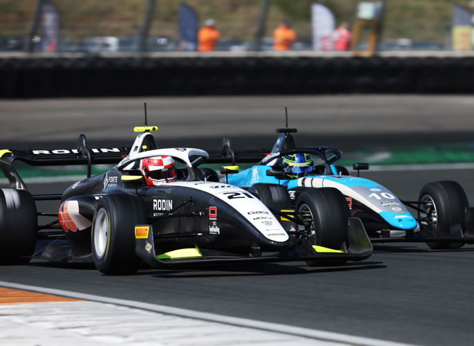 Jakob Ebrey Photography