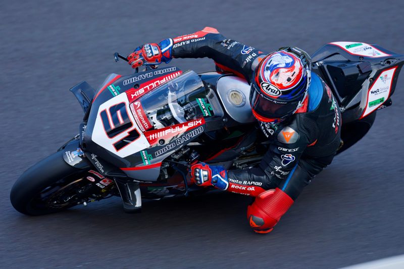 Haslam tops Official Test as Cadwell Park weekend kicks off