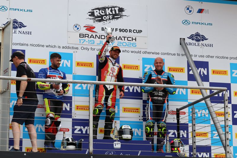 ROKiT OFF BMW F 900 R Cup: Coates pips Varey and Burrell to victory ROKiT OFF BMW F 900 R Cup: Coates pips Varey and Burrell to victory