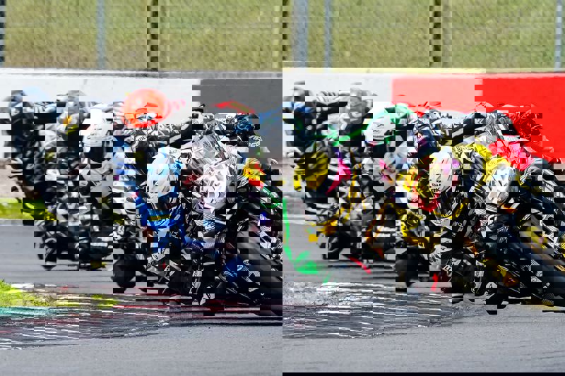 No Limits Racing Club Bike Championships comes to Cadwell Park this weekend